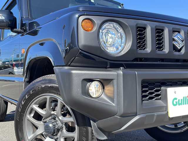 スズキ ジムニー XC 道北・旭川 2024(令6)年 0.5万km ブルーイッシュブラックパール3 /4WD//禁煙車//社外メモリナビ//CD/DVD/SD/MSV/BT/フルセグ//バックカメラ//セーフティサポート//衝突軽減ブレーキ//レーンキープ //アイドリングストップ//クルーズコントロール//ヒルディセントコントロール//シートヒーター //ミラーヒーター //オートハイビーム//オートライト//LEDヘッドライト//フォグライト //ヘッドライトウォッシャー//オートリトラミラー//前後ドライブレコーダー//純正フロアマット//ドアバイザー