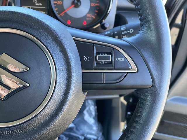 スズキ ジムニー XC 道北・旭川 2024(令6)年 0.5万km ブルーイッシュブラックパール3 /4WD//禁煙車//社外メモリナビ//CD/DVD/SD/MSV/BT/フルセグ//バックカメラ//セーフティサポート//衝突軽減ブレーキ//レーンキープ //アイドリングストップ//クルーズコントロール//ヒルディセントコントロール//シートヒーター //ミラーヒーター //オートハイビーム//オートライト//LEDヘッドライト//フォグライト //ヘッドライトウォッシャー//オートリトラミラー//前後ドライブレコーダー//純正フロアマット//ドアバイザー