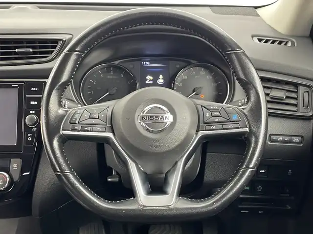 日産 エクストレイル 20Xi エクストリーマーX 新潟県 2020(令2)年 7万km ダイヤモンドブラック 4WD/プロパイロット/純正メモリナビ【MM520D-L】/　フルセグTV/Bluetooth/CD/DVD/衝突被害軽減ブレーキ/レーダークルーズコントロール/パワーバックドア/レザーシート/全席シートヒーター/スマートルームミラー/アラウンドビューモニター/ドライブレコーダー【DH5-D】/ミラーヒーター/ETC2.0/前後コーナーセンサー/アイドリングストップ/横滑り防止装置/LEDヘッドライト/オートライト