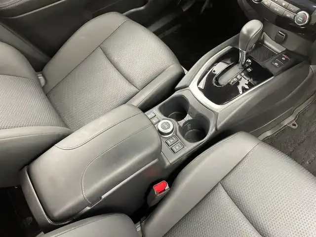 日産 エクストレイル 20Xi エクストリーマーX 新潟県 2020(令2)年 7万km ダイヤモンドブラック 4WD/プロパイロット/純正メモリナビ【MM520D-L】/　フルセグTV/Bluetooth/CD/DVD/衝突被害軽減ブレーキ/レーダークルーズコントロール/パワーバックドア/レザーシート/全席シートヒーター/スマートルームミラー/アラウンドビューモニター/ドライブレコーダー【DH5-D】/ミラーヒーター/ETC2.0/前後コーナーセンサー/アイドリングストップ/横滑り防止装置/LEDヘッドライト/オートライト