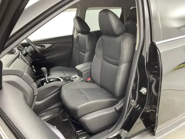 日産 エクストレイル 20Xi エクストリーマーX 新潟県 2020(令2)年 7万km ダイヤモンドブラック 4WD/プロパイロット/純正メモリナビ【MM520D-L】/　フルセグTV/Bluetooth/CD/DVD/衝突被害軽減ブレーキ/レーダークルーズコントロール/パワーバックドア/レザーシート/全席シートヒーター/スマートルームミラー/アラウンドビューモニター/ドライブレコーダー【DH5-D】/ミラーヒーター/ETC2.0/前後コーナーセンサー/アイドリングストップ/横滑り防止装置/LEDヘッドライト/オートライト