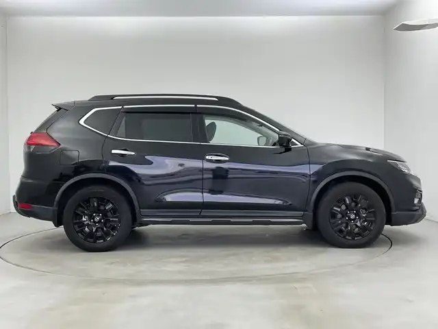 日産 エクストレイル 20Xi エクストリーマーX 新潟県 2020(令2)年 7万km ダイヤモンドブラック 4WD/プロパイロット/純正メモリナビ【MM520D-L】/　フルセグTV/Bluetooth/CD/DVD/衝突被害軽減ブレーキ/レーダークルーズコントロール/パワーバックドア/レザーシート/全席シートヒーター/スマートルームミラー/アラウンドビューモニター/ドライブレコーダー【DH5-D】/ミラーヒーター/ETC2.0/前後コーナーセンサー/アイドリングストップ/横滑り防止装置/LEDヘッドライト/オートライト
