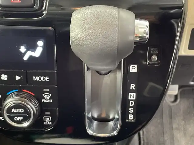 ダイハツ ムーヴ キャンバス G ブラックインテリア リミテッド SAⅢ 栃木県 2019(平31)年 4万km スムースグレーマイカメタリック/プラムブラウンクリスタルマイカ 2トーン 純正ナビ/（CD/DVD/フルセグ/Bluetooth/SD/HDMI）/全方位カメラ/スマートアシストIII/ETC/両側パワースライドドア/禁煙車/２トーン/オートライト/LEDヘッドライト/横滑り防止装置/スマートキー/プッシュスタート/アイドリングストップ/ステアリングスイッチ/革巻きステアリング/電動格納ミラー/純正フロアマット