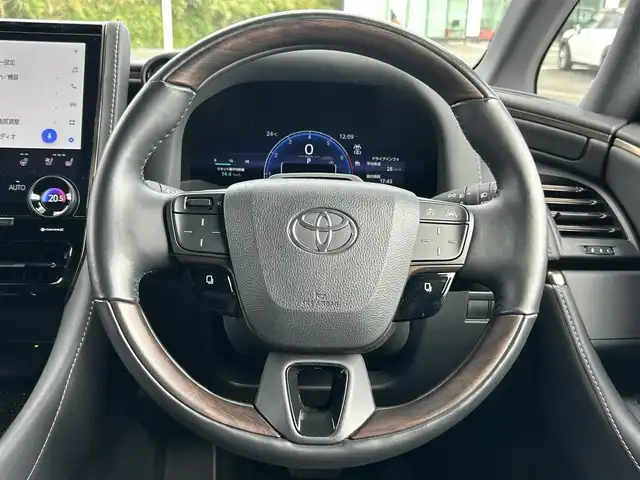 トヨタ アルファードハイブリット Z 鹿児島県 2024(令6)年 2.3万km プラチナホワイトパールマイカ 純正フリップダウンモニター/純正メモリナビ/　　CD/DVD/BT/フルセグ/アラウンドビューモニター/両側パワースライドドア/LEDヘッドライト/レザーシート/純正18インチアルミホイール/純正ビルトインETC2.0/オットマン/電動リアゲート/社外ドライブレコーダー