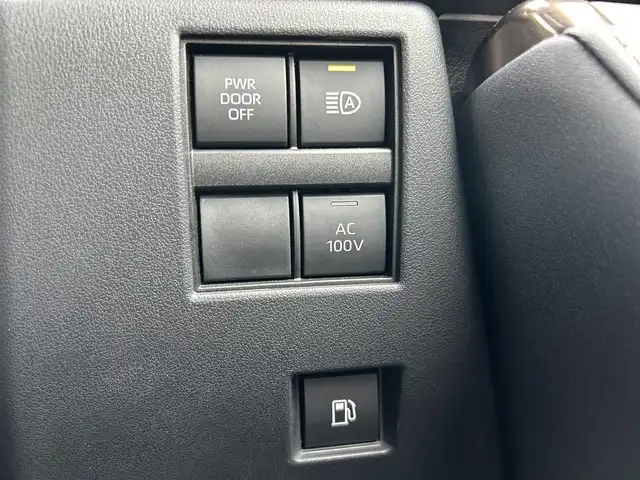 トヨタ アルファードハイブリット Z 鹿児島県 2024(令6)年 2.3万km プラチナホワイトパールマイカ 純正フリップダウンモニター/純正メモリナビ/　　CD/DVD/BT/フルセグ/アラウンドビューモニター/両側パワースライドドア/LEDヘッドライト/レザーシート/純正18インチアルミホイール/純正ビルトインETC2.0/オットマン/電動リアゲート/社外ドライブレコーダー