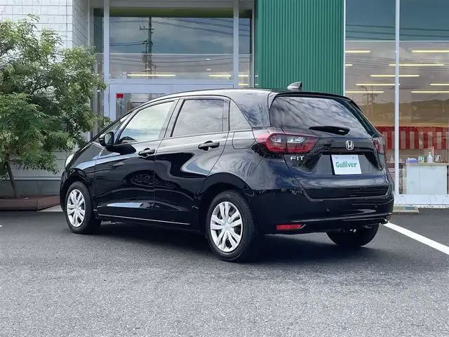 ホンダ フィット ベーシック 岡山県 2020(令2)年 4.7万km クリスタルブラックパール メモリナビ　AVIC-RZ403/CD、Bluetooth、AM、FM/バックカメラ/ETC/ホンダセンシング/・衝突軽減ブレーキ/・誤発進抑制機能/・後方誤発進抑制機能/・歩行者事故低減ステアリング/・路外逸脱抑制機能/・渋滞追従機能付アダブティブクルーズコントロール/・車線維持支援システム/・先行車発進お知らせ機能/・標識認識機能/・オートハイビーム