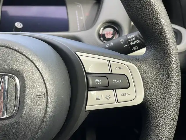 ホンダ フィット ベーシック 岡山県 2020(令2)年 4.7万km クリスタルブラックパール メモリナビ　AVIC-RZ403/CD、Bluetooth、AM、FM/バックカメラ/ETC/ホンダセンシング/・衝突軽減ブレーキ/・誤発進抑制機能/・後方誤発進抑制機能/・歩行者事故低減ステアリング/・路外逸脱抑制機能/・渋滞追従機能付アダブティブクルーズコントロール/・車線維持支援システム/・先行車発進お知らせ機能/・標識認識機能/・オートハイビーム