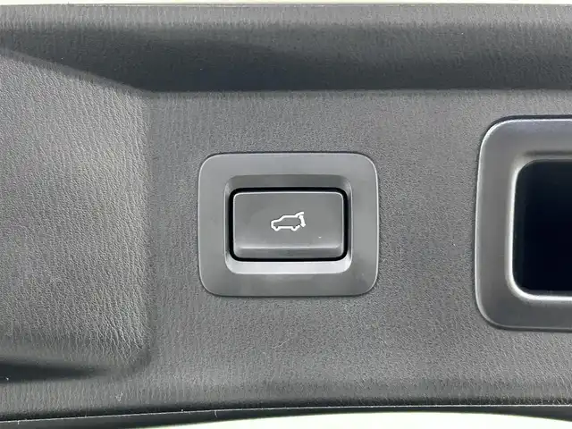 マツダ ＣＸ－８ XD Lパッケージ 大分県 2021(令3)年 3.1万km プラチナクォーツメタリック 純正ナビ/CD/DVD/BT/フルセグTV/ETC/パワーシート（D/N）/シートヒーター（D/N）/シートクーラー（D/N）/パワーバックドア/BOSEサウンド/電子パーキング/オートホールド/置くだけ充電/衝突軽減ブレーキ/レーンキープアシスト/ブラインドスポットモニター/コーナーセンサー/レーダークルーズ/ドライブレコーダー/全方位カメラ