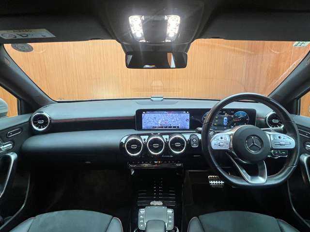 メルセデス・ベンツ Ａ２００ｄ AMGライン 千葉県 2020(令2)年 3.1万km イリジウムシルバー ACC　/半革シート　/ナビ　/TV　/Bカメラ　/Bluetooth接続　/電動シート　/シートヒーター　/LEDヘッドライト　/ハイビームアシストプラス　/アクティブパーキングアシスト　/衝突軽減B　/BSM　/LKA　/ETC