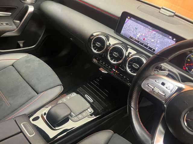 メルセデス・ベンツ Ａ２００ｄ AMGライン 千葉県 2020(令2)年 3.1万km イリジウムシルバー ACC　/半革シート　/ナビ　/TV　/Bカメラ　/Bluetooth接続　/電動シート　/シートヒーター　/LEDヘッドライト　/ハイビームアシストプラス　/アクティブパーキングアシスト　/衝突軽減B　/BSM　/LKA　/ETC