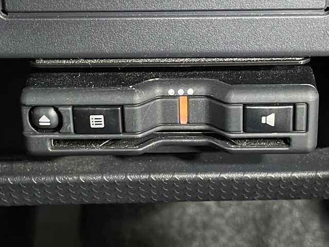 スズキ ハスラー G 広島県 2015(平27)年 5.2万km フェニックスレッドパール/ブルーイッシュブラックパール 社外ナビ　/バックカメラ　/シートヒーター　/フルセグＴＶ　/オートライト　/衝突軽減ブレーキ　/スマートキー　/アイドリングストップ　/横滑り防止　/Ｂｌｕｅｔｏｏｔｈ　/純正フロアマット　/プッシュスタート　/ＥＴＣ/純正ホイールキャップ(165/60/R15)/エアバック（運転席/助手席）