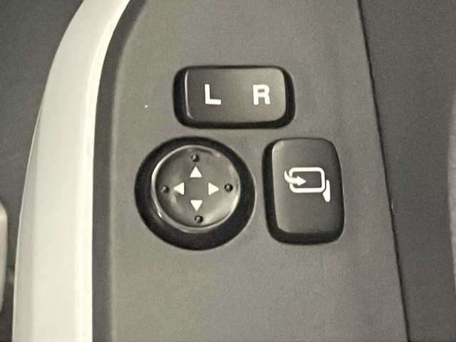 スズキ ハスラー G 広島県 2015(平27)年 5.2万km フェニックスレッドパール/ブルーイッシュブラックパール 社外ナビ　/バックカメラ　/シートヒーター　/フルセグＴＶ　/オートライト　/衝突軽減ブレーキ　/スマートキー　/アイドリングストップ　/横滑り防止　/Ｂｌｕｅｔｏｏｔｈ　/純正フロアマット　/プッシュスタート　/ＥＴＣ/純正ホイールキャップ(165/60/R15)/エアバック（運転席/助手席）