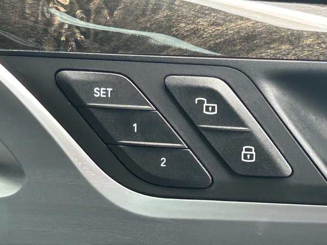 ＢＭＷ Ｘ３ xDrive20d Mスポーツ 富山県 2018(平30)年 5万km サファイアブラックP 純正HDDナビ/フルセグテレビ/CD/DVD再生/接続Bluetooth/Screen Mirroring/USB/ワイヤレスチャージ/360°カメラ/ブラックレザーシート/D/N席パワーシート/全席シートヒーター/ヘッドアップディスプレイ/アイドリングストップ/ジェスチャーコントロール/ACC/レーンキープ /プッシュスタート/パワーバックドア/ミラ内蔵型ETC/LEDヘッドライト/オートライト/純正２０インチアルミホイール/ディスプレイキー