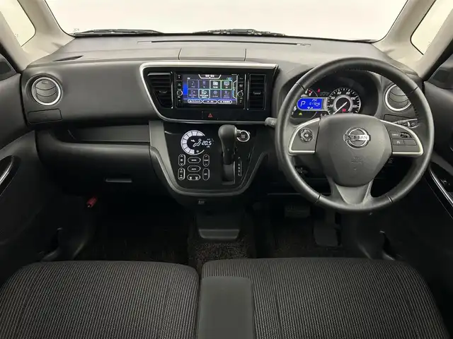 日産 デイズ ルークス ハイウェイスター Gターボ 福岡県 2018(平30)年 1.7万km スパークリングレッド/ブラック 純正ナビ（ＢＴ，フルセグＴＶ）　/全方位カメラ　/ＥＴＣ　/前方ドラレコ　/クルーズコントロール　/コーナーセンサー　/エマージェンシーブレーキ　/両側電動スライドドア　/ナノイー　/純正１５インチＡＷ　/ＬＥＤライト