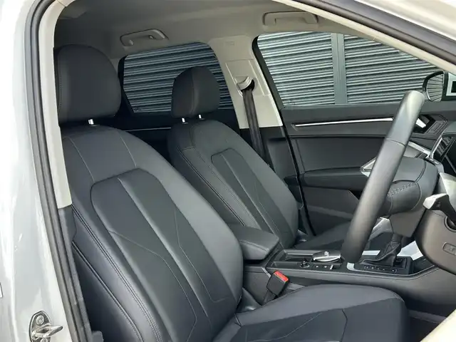 アウディ Ｑ３ 35TDIクワトロ アドバンスド 茨城県 2021(令3)年 3.9万km グレイシアホワイトメタリック ワンオーナー　/ベーシックＰＫＧ/・シートヒーター/・パワーシート/・パワーテールゲート/・オートホールド/・アドバンストキー　/アシスタンスＰＫＧ/・ＡＣＣ/・オートハイビーム/・サイドアシスト　/・レーンアシスト/３６０度カメラ　/パーキングエイド/黒革/ＬＥＤ　/純正１８ｉｎＡＷ　/ＥＴＣ2.0　/禁煙車