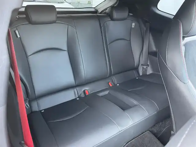 トヨタ ＧＲヤリス RZ ハイパフォーマンス 東京都 2024(令6)年 0.3万km プラチナホワイトパールマイカ 純正コネクトナビ/バックモニター/プリクラッシュセーフティ/レーンディパーチャー/ブラインドスポット/レーダークルーズコントロール/シートヒーター/ＥＴＣ/スマートキー/ステアリングスイッチ