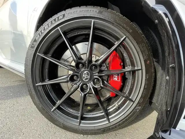 トヨタ ＧＲヤリス RZ ハイパフォーマンス 東京都 2024(令6)年 0.3万km プラチナホワイトパールマイカ 純正コネクトナビ/バックモニター/プリクラッシュセーフティ/レーンディパーチャー/ブラインドスポット/レーダークルーズコントロール/シートヒーター/ＥＴＣ/スマートキー/ステアリングスイッチ