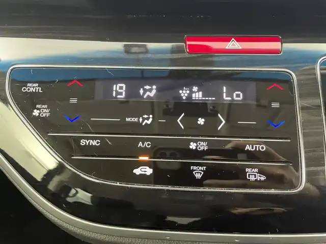 ホンダ オデッセイ ハイブリッド アブソルート・EXホンダセンジング 富山県 2019(平31)年 3.2万km クリスタルブラックパール 純正ナビ（AM/FM/DVD/BT/USB/HDMI）/フルセグTV/全方位カメラ/後席モニター/ドライブレコーダー/ETC/両側パワースライドドア/ハーフレザーシート/D/N席パワーシート/シートヒーター/ブラインドスポットモニター/衝突被害軽減システム/レーダークルーズコントロール/レーンキープアシスト/コーナーセンサー/横滑り防止装置/アイドリングストップ/オートLEDライト/純正アルミホイール/社外フロアマット/オートホールド付電子パーキング/革巻きステアリング/ステアリングスイッチ/スマートキー