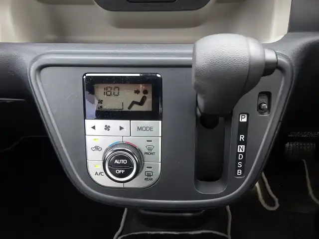 トヨタ パッソ モーダ　S 千葉県 2016(平28)年 5.2万km ブラックマイカメタリック/ディープブルークリスタルマイカ スマートアシストII/エコアイドル/純正SDナビ/ワンセグTV/【CD再生機能　Bluetooth接続】/バックカメラ/ETC/ウインカーミラー/リアコーナーセンサー/キーフリーシステム