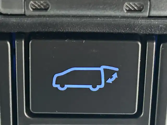 トヨタ アルファードハイブリット SR Cパッケージ 道央・札幌 2021(令3)年 2.3万km ホワイトパールクリスタルシャイン ・ワンオーナー/・禁煙車/・４WD/・モデリスタエアロ/・JBLサウンド/・純正10インチナビ/　CD/DVD/SD/BT/フルセグ/・純正フリップダウンモニター/・パノラミックビューモニター/・デジタルインナーミラー/・ビルトインETC2.0/・前後ドライブレコーダー/・トヨタセーフティセンス/・プリクラッシュセーフティ/・レーダークルーズコントロール/・レーンキープアシスト/・オートハイビーム/・クリアランスソナー/・BSM/・PKSB/・RSA/・RCTA/・nanoe/・レザーシート/・パワーシート/・エア/シートヒーター/・ステアリングヒーター/・両側パワースライドドア/・パワーバックドア/・3眼LEDヘッドライト/・フォグライト/・オートライト/・プッシュスタート/・スマートキー/・純正フロアマット/・ドアバイザー
