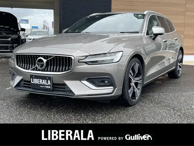 ボルボ Ｖ６０ T5 インスクリプション 宮崎県 2020(令2)年 5.8万km ぺブルグレー 純正ナビ/（Bluetooth/AppleCarPlay/AndroidAuto）/パノラマサンルーフ/アダプティブクルーズコントロール/全方位カメラ/ハーマンカードン/衝突軽減ブレーキ/ヘッドアップディスプレイ/アンバーレザーシート/全席シートヒーター/ベンチレーション/ステアリングヒーター/LEDヘッドライト