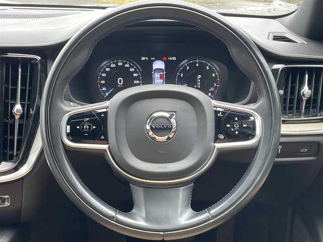 ボルボ Ｖ６０ T5 インスクリプション 宮崎県 2020(令2)年 5.8万km ぺブルグレー 純正ナビ/（Bluetooth/AppleCarPlay/AndroidAuto）/パノラマサンルーフ/アダプティブクルーズコントロール/全方位カメラ/ハーマンカードン/衝突軽減ブレーキ/ヘッドアップディスプレイ/アンバーレザーシート/全席シートヒーター/ベンチレーション/ステアリングヒーター/LEDヘッドライト
