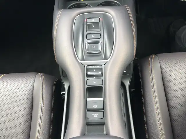 ホンダ ＺＲ－Ｖ ハイブリッド e:HEV Z 愛知県 2024(令6)年 1万km クリスタルブラックパール ワンオーナー/ホンダセンシング/　・衝突軽減ブレーキ/　・前後誤発進抑制/　・ブラインドスポットインフォメーション/　・追従クルーズコントロール/　・レーキープアシスト/　・トラフィックジャムアシスト/　・標識認識機能/　・歩行者事故低減ステアリング/　・パーキングセンサー/　・後退出庫サポート/　・オートハイビーム/　・アダプティブコーナリングライト/BOSEプレミアムサウンド/置くだけ充電/純正9インチナビ/　（Bluetooth/フルセグTV/AppleCar Play/）/全方位カメラ/ダウンヒルアシストコントロール/パワーテールゲート/レザーシート/パワーシート/シートヒーター/ステアリングヒーター/メモリシート/ETC2.0/ドライブレコーダー/パドルシフト/後席USB/純正18インチAW/オートホールド/ドアバイザー