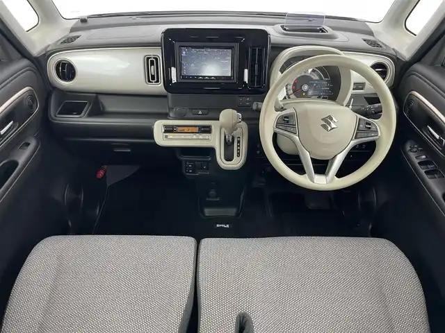 スズキ ワゴンＲ スマイル HYBRID X 愛知県 2023(令5)年 4.2万km ピュアホワイトパール/ブラック2トーン 社外7インチナビ（Panasonic）/バックカメラ/フルセグTV/Bluetooth/ヘッドアップディスプレイ/スズキセーフティーサポート/衝突被害軽減システム/横滑り防止装置/コーナーセンサー/クルーズコントロール/レーンキープアシスト/オートライト/オートマチックハイビーム/LEDヘッドライト/LEDフォグランプ/両側パワースライドドア/シートヒーター/フルフラットシート/ETC/純正フロアマット/プッシュスタート/スマートキー