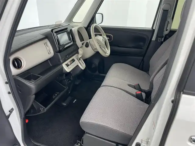 スズキ ワゴンＲ スマイル HYBRID X 愛知県 2023(令5)年 4.2万km ピュアホワイトパール/ブラック2トーン 社外7インチナビ（Panasonic）/バックカメラ/フルセグTV/Bluetooth/ヘッドアップディスプレイ/スズキセーフティーサポート/衝突被害軽減システム/横滑り防止装置/コーナーセンサー/クルーズコントロール/レーンキープアシスト/オートライト/オートマチックハイビーム/LEDヘッドライト/LEDフォグランプ/両側パワースライドドア/シートヒーター/フルフラットシート/ETC/純正フロアマット/プッシュスタート/スマートキー
