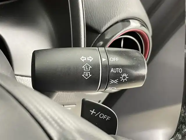 マツダ ＣＸ－３ XD 千葉県 2017(平29)年 8.8万km セラミックM 純正7型SDナビ/（AM＆FM＆CD＆DVD＆Bluetooth＆フルセグTV）/レーダークルーズコントロール/アクティブシティブレーキシステム/ブラインドスポットモニター/車線逸脱警報システム/バックカメラ/パドルシフト/ETC/アイドリングストップ/ヘッドアップディスプレイ/電動格納サイドミラー/LEDヘッドライト（オートライト付き）/ステアリングスイッチ/USBポート/12Vシガーソケット/ISOFIX/運転席シートリフター/オートエアコン/ウィンカーミラー/プッシュスタート