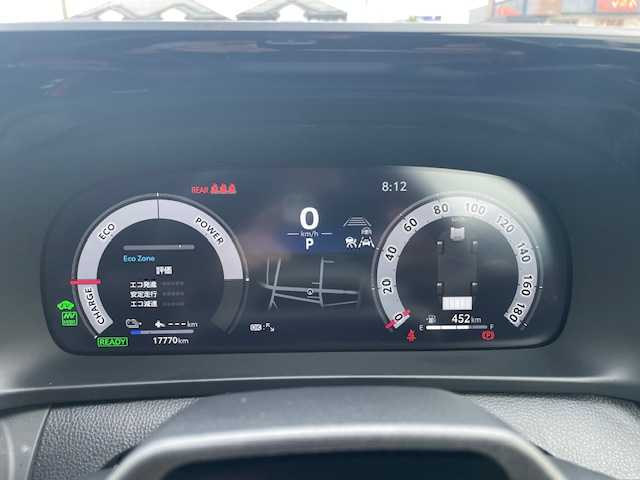 トヨタ クラウン スポーツ RS 三重県 2024(令6)年 1.8万km パールⅡ メーカーオプション/・パノラマルーフ/・バイトーン/セーフティセンス/・プリクラッシュセーフティ/・緊急時操舵支援/・フロントクロストラフィックアラート/・レーンチェンジアシスト/・レーントレーシングアシスト/・レーンディパーチャーアラート/・レーダークルーズコントロール/・アダプティブハイビームアシスト/・ロードサインアシスト/・ドライバー異常時対応システム/・プロアクティブドライビングアシスト/・発進遅れ告知機能/トヨタチームメイト/パーキングサポートブレーキ/ブラインドスポットモニター/1オーナー/モデリスタエアロ/純正12.3型ディスプレイオーディオプラス/【ナビ/フルセグTV/BT/USB/Miracast】/パノラミックビューモニター/ビルトインETC2.0/前後ドライブレコーダー/デジタルインナーミラー/カラーヘッドアップディスプレイ/おくだけ充電/パワーバックドア/レザーシート/D/N席パワーシート/D/N席シートベンチレーション/全席シートヒーター/ステアリングヒーター/オートライト/LEDヘッドランプ/235/45R21インチ純正AW/純正フロアマット