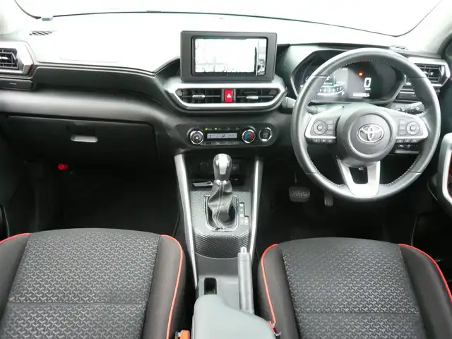 トヨタ ライズ Z 静岡県 2020(令2)年 3.3万km ブラックマイカメタリック ワンオーナー/禁煙車/ターボ車/carrozzeria SDナビ/（CD/DVD/BT/SD/USB/HDMI/フルセグTV）/パノラミックビゥーモニター（F.S.B）/前席シートヒーター/スマートアシスト/・衝突回避支援ブレーキ機能/・車線逸脱抑制制御機能/・ブレーキ制御付誤発進抑制機能/・アダプシブドライビングビーム/・先行車発進お知らせ機能/・進入禁止標識認識機能/・アダプティブクルーズコントロール/・衝突警報機能/・車線逸脱警報機能/・前後コーナーセンサー/・プッシュスタート　スマートキー/・レーンキープコントロール/LEDヘッドライト/前後ドライブレコーダー/ETC/保証書　取扱説明書/スペアキー
