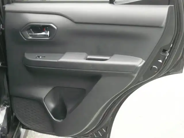 トヨタ ライズ Z 静岡県 2020(令2)年 3.3万km ブラックマイカメタリック ワンオーナー/禁煙車/ターボ車/carrozzeria SDナビ/（CD/DVD/BT/SD/USB/HDMI/フルセグTV）/パノラミックビゥーモニター（F.S.B）/前席シートヒーター/スマートアシスト/・衝突回避支援ブレーキ機能/・車線逸脱抑制制御機能/・ブレーキ制御付誤発進抑制機能/・アダプシブドライビングビーム/・先行車発進お知らせ機能/・進入禁止標識認識機能/・アダプティブクルーズコントロール/・衝突警報機能/・車線逸脱警報機能/・前後コーナーセンサー/・プッシュスタート　スマートキー/・レーンキープコントロール/LEDヘッドライト/前後ドライブレコーダー/ETC/保証書　取扱説明書/スペアキー