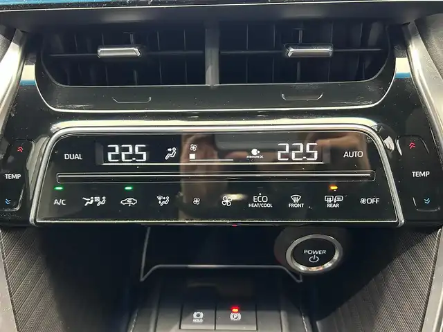 トヨタ ハリアー ハイブリッド Z 鹿児島県 2023(令5)年 2.7万km プラチナホワイトパールマイカ 禁煙車/12.3インチディスプレイオーディオ/（BT/フルセグTV/Carplay)/アラウンドビューカメラ/JBLプレミアムサウンドシステム/デジタルインナーミラー/D席パワーシート/パワーバックドア/アダプティブクルーズコントロール/レーントレーシングアシスト/ロードサインアシスト/トヨタセーフティセンス/・衝突回避支援パッケージ/・ブラインドスポットミニター/・パーキングサポートブレーキ/LEDヘッドライト/LEDフォグランプ/純正フロアマット/純正19インチアルミホイール