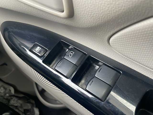 三菱 ｅＫワゴン M 福島県 2016(平28)年 8.2万km レッドメタリック オーディオ/・BT/USB/AUX/CD/FM/AM/ETC/デジタルインナーミラー/・ミラー式ドライブレコーダー/ベンチシート/・D席シートヒーター/・フルフラットシート/アイドリングストップ/電動格納ミラー/ハロゲンヘッドライト/・ヘッドライトレベライザー/ドアバイザー