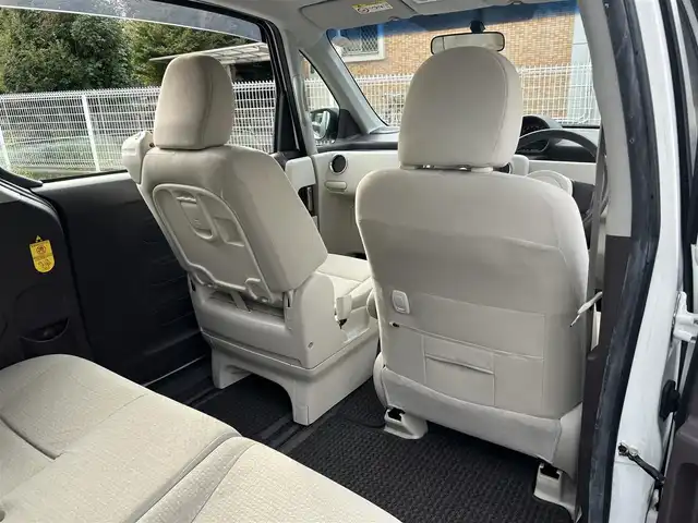 トヨタ ポルテ F アラモード 静岡県 2014(平26)年 9.6万km ホワイトパールクリスタルシャイン ディーラーメモリナビ　NSCP-W64/Bluetooth接続/ワンセグテレビ/CD/バックカメラ/オートエアコン/ウォークスルー/プッシュスタート/片側パワースライドドア(左)/ETC