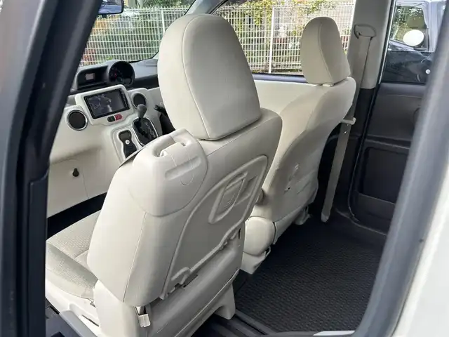 トヨタ ポルテ F アラモード 静岡県 2014(平26)年 9.6万km ホワイトパールクリスタルシャイン ディーラーメモリナビ　NSCP-W64/Bluetooth接続/ワンセグテレビ/CD/バックカメラ/オートエアコン/ウォークスルー/プッシュスタート/片側パワースライドドア(左)/ETC