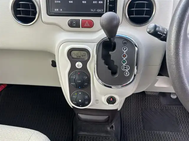 トヨタ ポルテ F アラモード 静岡県 2014(平26)年 9.6万km ホワイトパールクリスタルシャイン ディーラーメモリナビ　NSCP-W64/Bluetooth接続/ワンセグテレビ/CD/バックカメラ/オートエアコン/ウォークスルー/プッシュスタート/片側パワースライドドア(左)/ETC