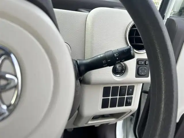 トヨタ ポルテ F アラモード 静岡県 2014(平26)年 9.6万km ホワイトパールクリスタルシャイン ディーラーメモリナビ　NSCP-W64/Bluetooth接続/ワンセグテレビ/CD/バックカメラ/オートエアコン/ウォークスルー/プッシュスタート/片側パワースライドドア(左)/ETC