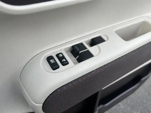 トヨタ ポルテ F アラモード 静岡県 2014(平26)年 9.6万km ホワイトパールクリスタルシャイン ディーラーメモリナビ　NSCP-W64/Bluetooth接続/ワンセグテレビ/CD/バックカメラ/オートエアコン/ウォークスルー/プッシュスタート/片側パワースライドドア(左)/ETC