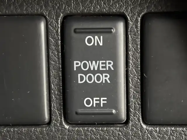 日産 セレナ ハイウェイスター Sハイブリッド 福岡県 2014(平26)年 7.9万km タイガーアイブラウン フリップダウンモニター　/純正８型ナビ／フルセグＴＶ　/バックカメラ　/ＥＴＣ　/前後ドラレコ/クルーズコントロール　/レーンキープ　/アイドリングストップ　/両側電動スライドドア　/Ｗエアコン　/純正１６インチＡＷ