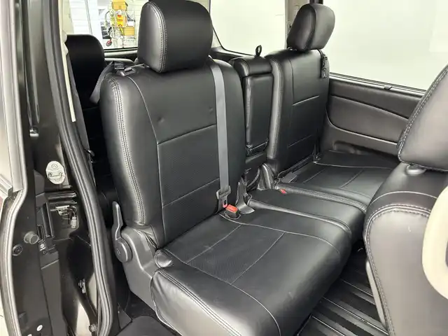 日産 セレナ ハイウェイスター Sハイブリッド 福岡県 2014(平26)年 7.9万km タイガーアイブラウン フリップダウンモニター　/純正８型ナビ／フルセグＴＶ　/バックカメラ　/ＥＴＣ　/前後ドラレコ/クルーズコントロール　/レーンキープ　/アイドリングストップ　/両側電動スライドドア　/Ｗエアコン　/純正１６インチＡＷ