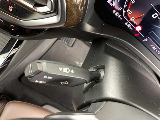 ＢＭＷ ＢＭＷ Ｘ３ M40d 道央・札幌 2023(令5)年 2.8万km アルピンホワイトⅢ ・４ＷＤ/ディーゼルターボ/・電動パノラマガラスサンルーフ/・衝突回避・被害軽減ブレーキ/・M Performance専用スポーツサスペンション/・12.3インチデジタルメーターパネル/・10.25インチワイドディスプレイ/・ハーマンカードンサウンドシステム/・サラウンドビューカメラ（360°カメラ）/・アクティブクルーズコントロール/・レザーシート前席パワーシート＋メモリー機能/・シートヒーター全席/全席ベンチレーション/・ブラインドスポット（後側方車両警告）/・パワーテールゲート/・アダプティブLEDヘッドライト/・Mスポーツブレーキ（青キャリパー）/・Mエアロダイナミクスパッケージ/・純正ドライブレコーダー前後/・ビルトインＥＴＣ