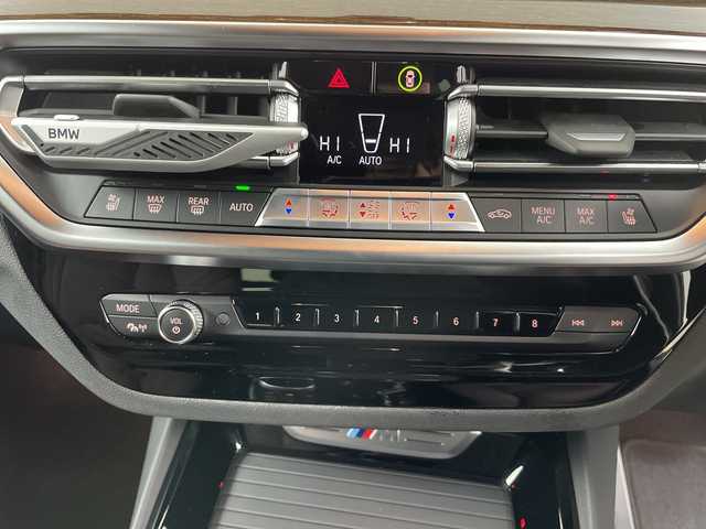 ＢＭＷ ＢＭＷ Ｘ３ M40d 道央・札幌 2023(令5)年 2.8万km アルピンホワイトⅢ ・４ＷＤ/ディーゼルターボ/・電動パノラマガラスサンルーフ/・衝突回避・被害軽減ブレーキ/・M Performance専用スポーツサスペンション/・12.3インチデジタルメーターパネル/・10.25インチワイドディスプレイ/・ハーマンカードンサウンドシステム/・サラウンドビューカメラ（360°カメラ）/・アクティブクルーズコントロール/・レザーシート前席パワーシート＋メモリー機能/・シートヒーター全席/全席ベンチレーション/・ブラインドスポット（後側方車両警告）/・パワーテールゲート/・アダプティブLEDヘッドライト/・Mスポーツブレーキ（青キャリパー）/・Mエアロダイナミクスパッケージ/・純正ドライブレコーダー前後/・ビルトインＥＴＣ