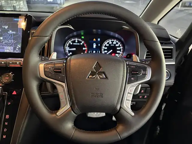 三菱 デリカＤ：５ シャモニー 滋賀県 2025(令7)年 0.1千km 黒Ⅱ 登録済み未使用車/ALPINE製11インチナビ/【Bluetooth/フルセグTV/HDMI/Apple CarPlay/Android Auto】/全方位カメラ/両側パワースライドドア/ハーフレザーシート/追従クルーズコントロール/ブラインドスポットモニタリング/LEDヘッドライト/オートマチックハイビーム/D席パワーシート/D/Nシートヒーター/ステアリングヒーター/パワーバックドア/AC100V電源/電動パーキングブレーキ/オートブレーキホールド/パドルシフト