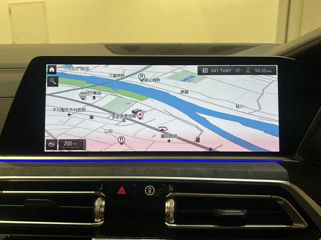 ＢＭＷ Ｘ７ xDrive35d デザインピュアエクセレンス 新潟県 2019(令1)年 4.9万km アルピンホワイトⅢ 電動パノラマ・ガラス・サンルーフ/harman/kardonサラウンド・サウンド・システム/BMWヘッドアップ・ディスプレイ/DSC／ダイナミック・スタビリティ・コントロール/HDC／ヒル・ディセント・コントロール/アダプティブ・ヘッドライト/ハイビーム・アシスタント/パーキング・アシスト・プラス/・PDC／パーク・ディスタンス・コントロール/・パーキング・アシスト（並列・縦列）/・サイド・ビュー・カメラ/ドライビング・アシスト・プロフェッショナル：/・ACC／アクティブ・クルーズ・コントロール/・ステアリング&レーン・コントロール・アシスト/・レーン・ディパーチャー・ウォーニング（車線逸脱警告システム）/・レーン・チェンジ・ウォーニング/オートマチック・テールゲート/純正HDDナビゲーション/・Bluetooth/TV/FM/AM/電動フロント・シート（運転席メモリー機能付）/・シート・ヒーティング（フロント&リヤ）/・ランバー・サポート（運転席&助手席）/・フロント・アクティブ・ベンチレーション・シート/・マッサージ機能（運転席&助手席）/純正ドライブレコーダー/ETC