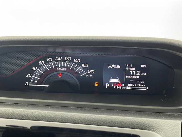 スズキ ソリオ バンディット HV MV 愛知県 2025(令7)年 1.2万km ピュアホワイトパール/ガンメタリック2トーン 禁煙車/純正ナビ(AM/FM/CD/DVD/BT/USB/HDMI/フルセグ/カープレイ/ドロオート)/全方位カメラ/ETC/ドライブレコーダー前後/全席シートヒーター/純正15インチアルミホイール/デュアルブレーキサポートII/前後方誤発進抑制/前後方低速時ブレーキサポート/フロントリヤパーキングセンサー/レーンキープアシスト/ふらつき警報/クルーズコントロール/LEDヘッドライト/オートライト/フォグランプ/両側パワースライドドア/アイドリングストップ/後席サンシェード/電動格納ミラー/革巻きステアリング/純正フロアマット/イモビライザー