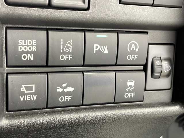 スズキ ソリオ バンディット HV MV 愛知県 2025(令7)年 1.2万km ピュアホワイトパール/ガンメタリック2トーン 禁煙車/純正ナビ(AM/FM/CD/DVD/BT/USB/HDMI/フルセグ/カープレイ/ドロオート)/全方位カメラ/ETC/ドライブレコーダー前後/全席シートヒーター/純正15インチアルミホイール/デュアルブレーキサポートII/前後方誤発進抑制/前後方低速時ブレーキサポート/フロントリヤパーキングセンサー/レーンキープアシスト/ふらつき警報/クルーズコントロール/LEDヘッドライト/オートライト/フォグランプ/両側パワースライドドア/アイドリングストップ/後席サンシェード/電動格納ミラー/革巻きステアリング/純正フロアマット/イモビライザー