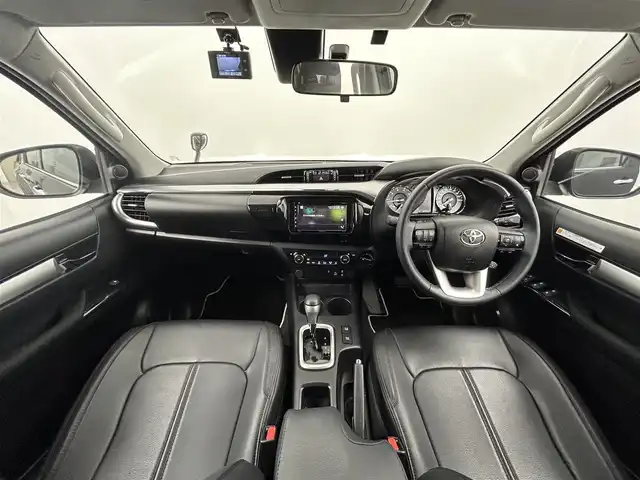 トヨタ ハイラックス Z 熊本県 2021(令3)年 3.5万km アティチュードブラックマイカ ワンオーナー　/ＧＲスポーツバー　/ＢＦグッドリッチタイヤ　/社外ディスプレイオーディオFH-８５００DVS（CD・DVD）　/クラッツィオシートカバー　/社外前方ドライブレコーダー　/レーダークルーズコントロール　/前後クリアランスソナー/衝突軽減ブレーキ/横滑り防止/ダウンヒルアシスト/先行車発進お知らせ機能/車線逸脱警報/社外フロアマット/社外１７インチAW/オートライト/LEDヘッドライト/フォグランプ/スマートキー/プッシュスタート/保証書/取扱説明書