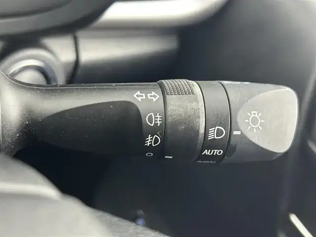 トヨタ ハイラックス Z 熊本県 2021(令3)年 3.5万km アティチュードブラックマイカ ワンオーナー　/ＧＲスポーツバー　/ＢＦグッドリッチタイヤ　/社外ディスプレイオーディオFH-８５００DVS（CD・DVD）　/クラッツィオシートカバー　/社外前方ドライブレコーダー　/レーダークルーズコントロール　/前後クリアランスソナー/衝突軽減ブレーキ/横滑り防止/ダウンヒルアシスト/先行車発進お知らせ機能/車線逸脱警報/社外フロアマット/社外１７インチAW/オートライト/LEDヘッドライト/フォグランプ/スマートキー/プッシュスタート/保証書/取扱説明書